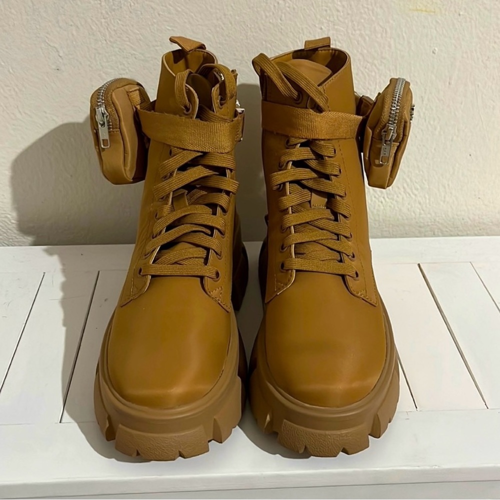 Steve Madden, women brown boots 👢